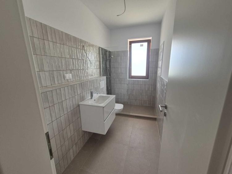 Garsonieră decomandată în Centură