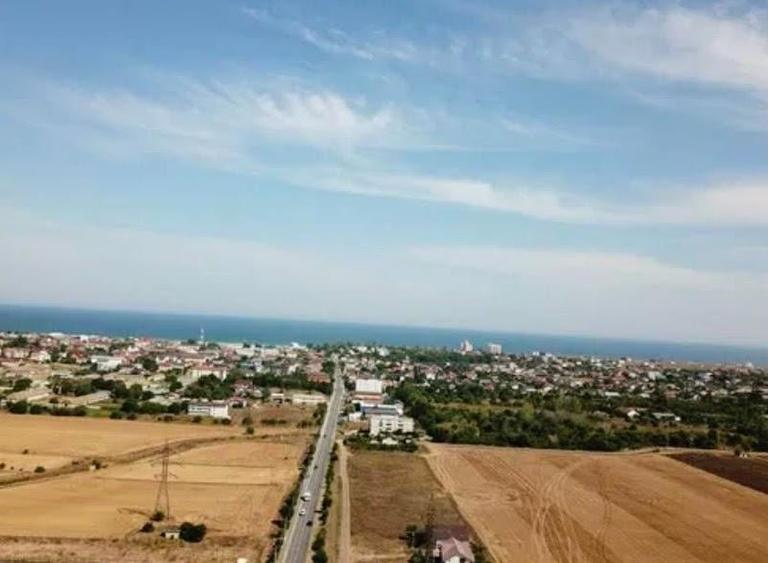 Teren Construcții intravilan de 400 mp, în Exterior Vest