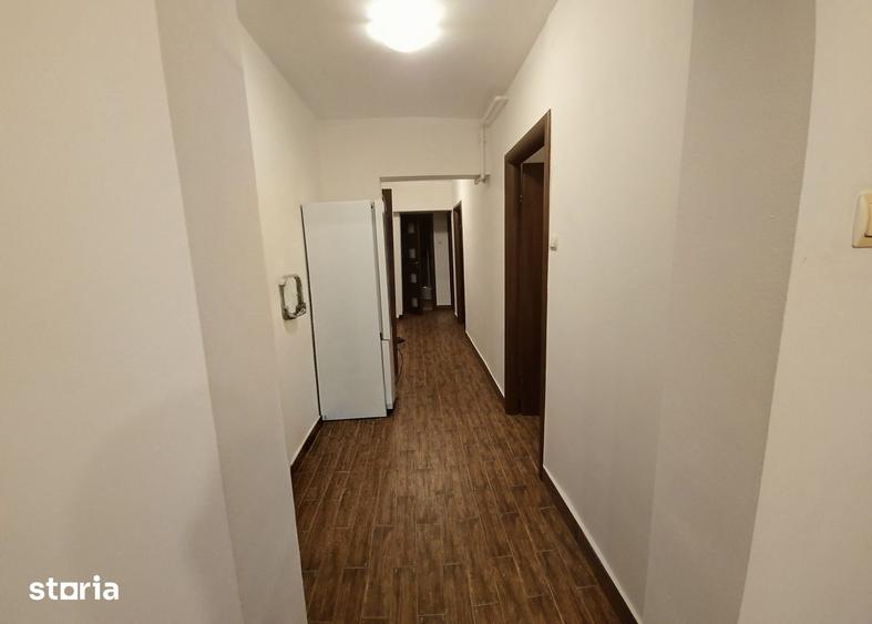 Apartament cu 4 camere în Crângași