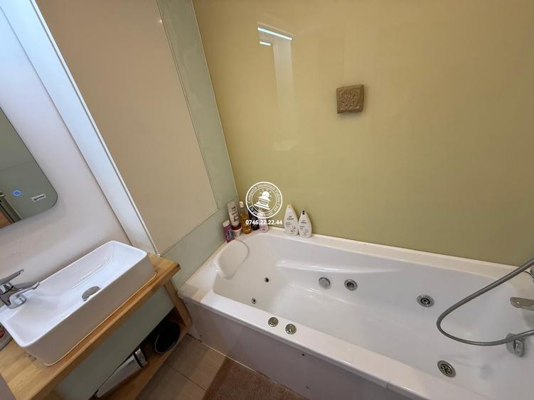 Apartament cu 4 camere decomandat în Tătărași