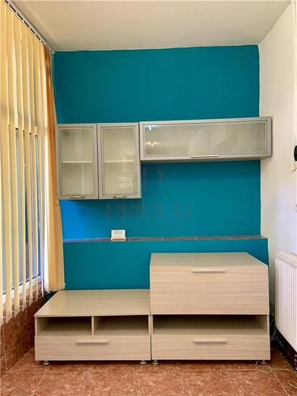 Apartament cu 3 camere decomandat în Complex Studențesc