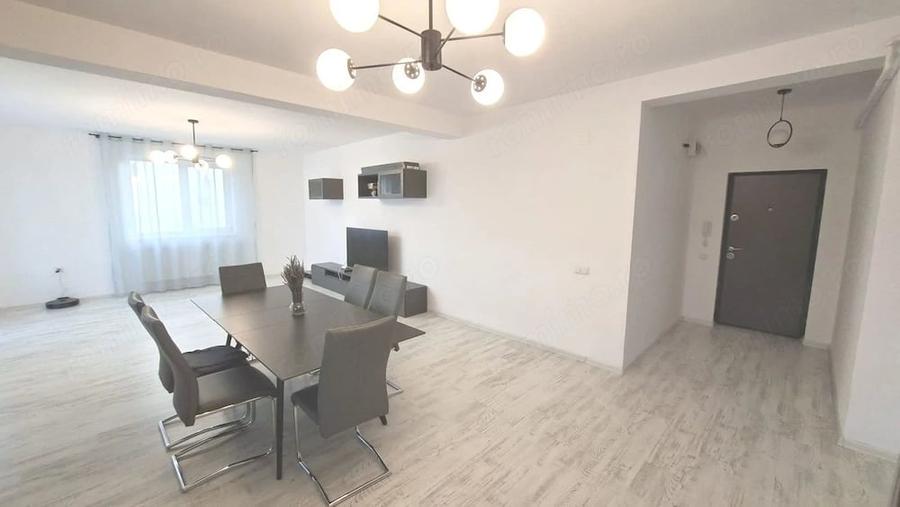 Apartament cu 3 camere decomandat în Ștefănești