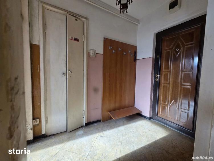 Apartament cu 2 camere semidecomandat în Centrul Civic