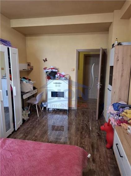 Apartament cu 3 camere decomandat în Ultracentral