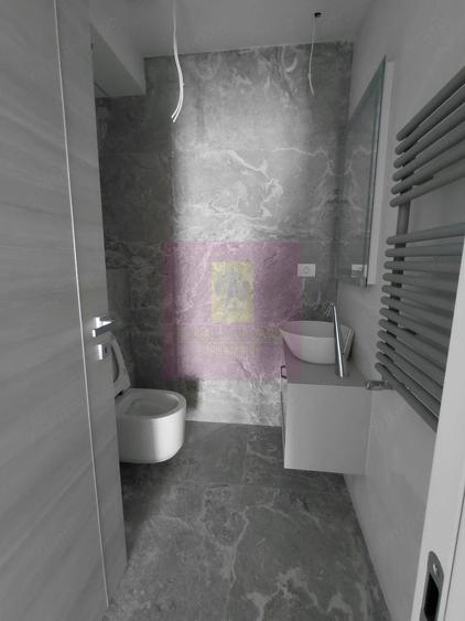 Apartament cu 3 camere nedecomandat în Nord
