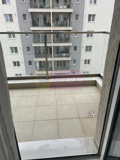 Apartament cu 2 camere semidecomandat, mobilat în Prelungirea Ghencea