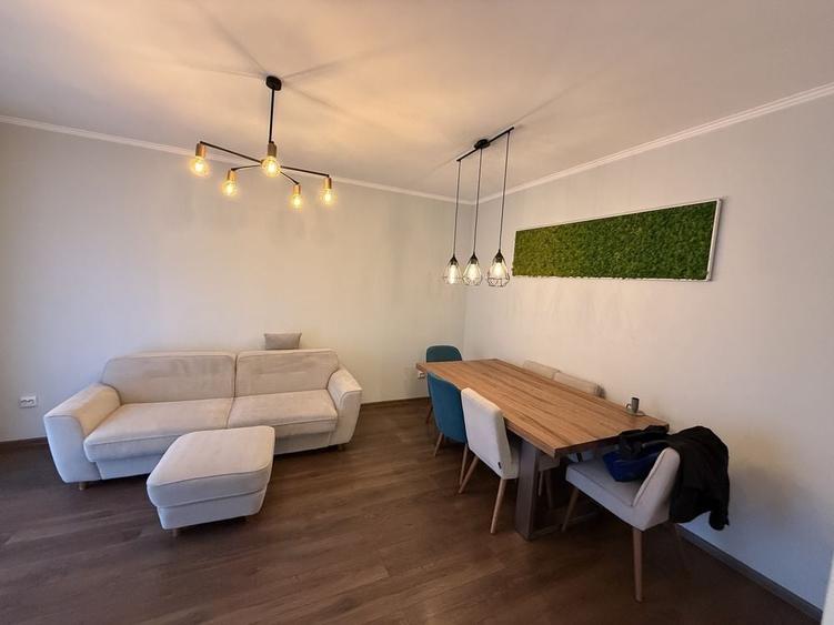 Apartament cu 2 camere decomandat în Sânpetru