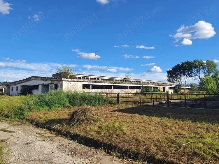 Spațiu comercial, de 1,800 mp, în Central