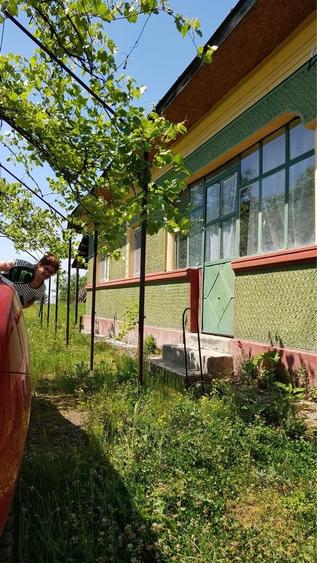 Casă cu 4 camere în Anghelești