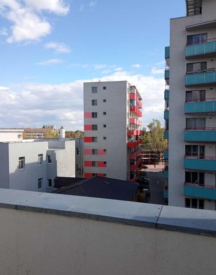 Apartament cu 2 camere decomandat, mobilat în Parcul Carol
