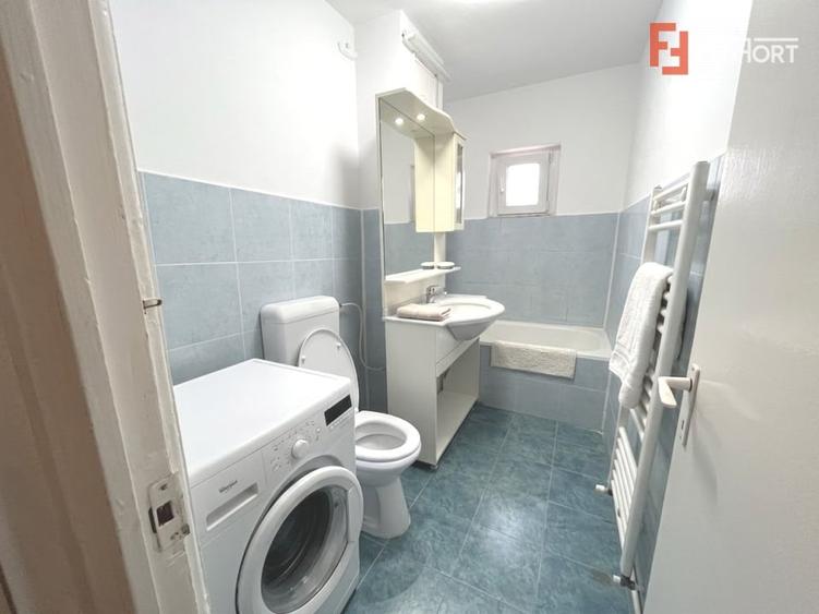 Apartament cu 2 camere semidecomandat, mobilat în Girocului