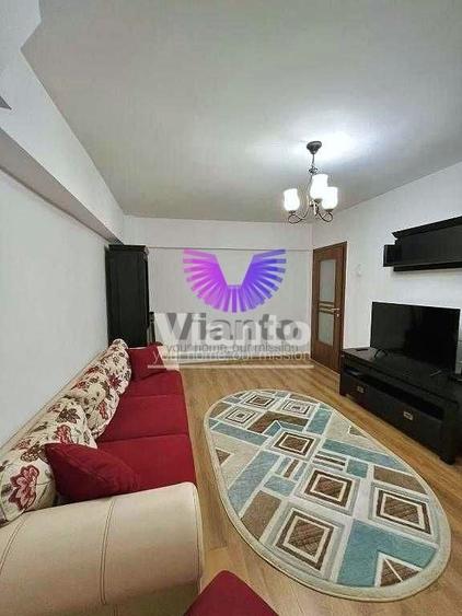 Apartament cu 3 camere decomandat, mobilat în Central