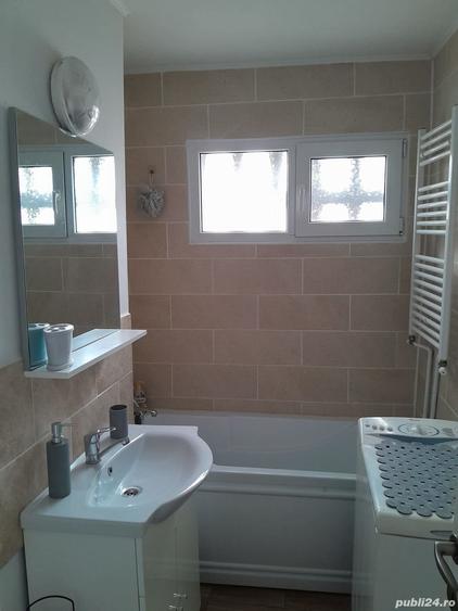 Apartament cu 3 camere semidecomandat în Orșova