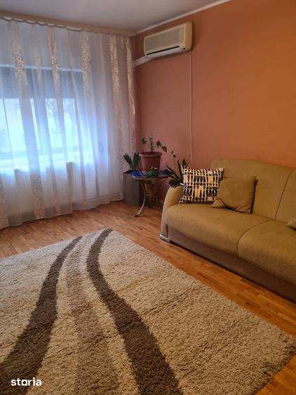 Apartament cu 2 camere în Piața Centrală