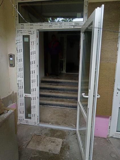 Garsonieră decomandată în Coman