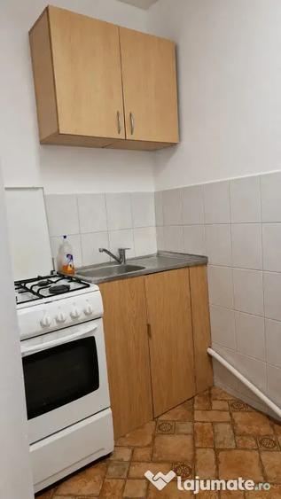 Garsonieră decomandată în Aradului