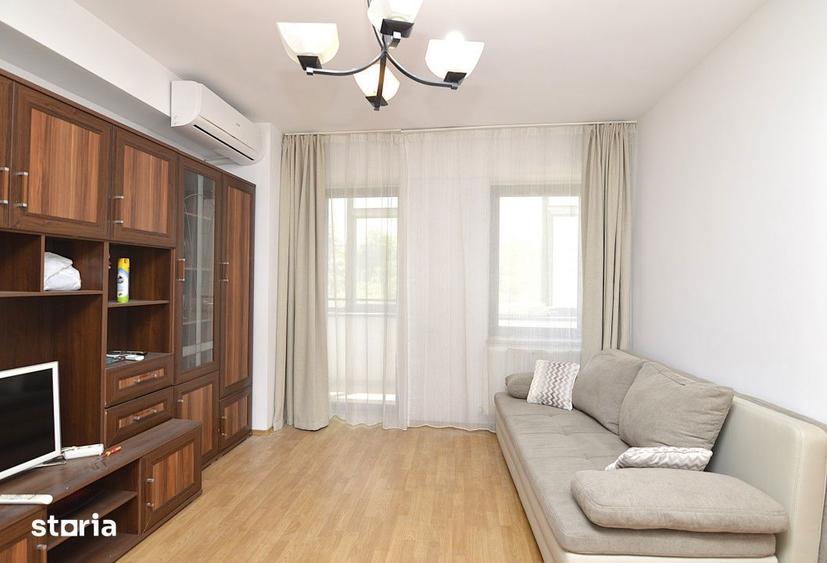Apartament cu 3 camere semidecomandat, mobilat în Centrul Civic