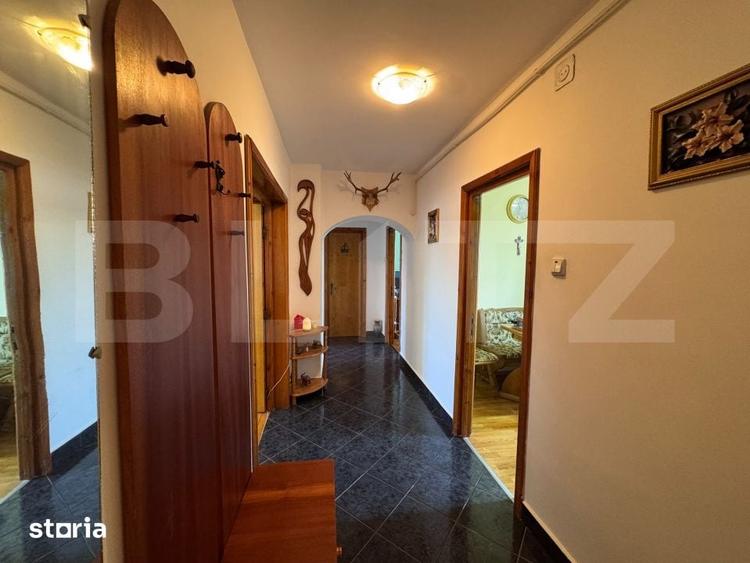 Apartament cu 3 camere decomandat în Micro 11