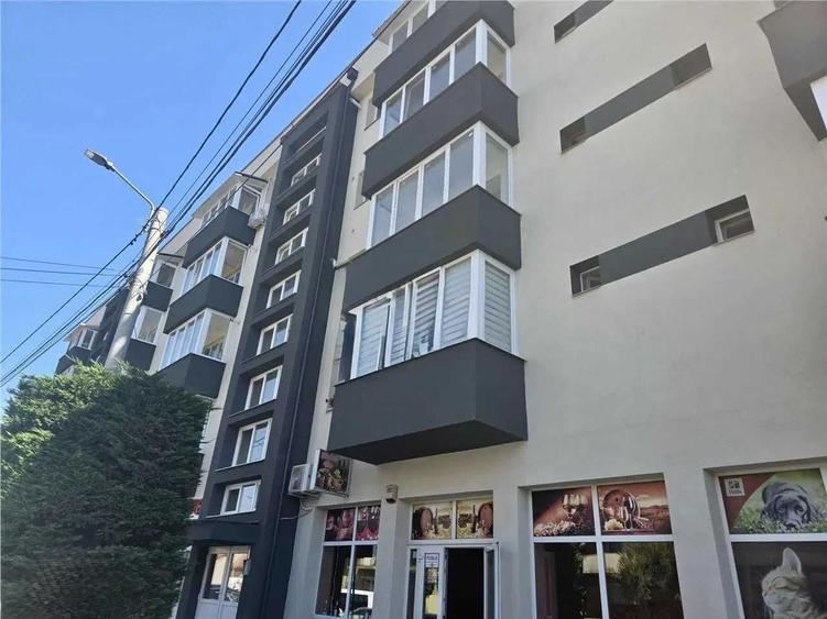 Apartament cu 2 camere decomandat în Carpați 1