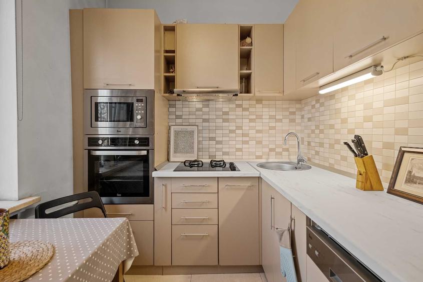 Apartament cu 2 camere decomandat în Panduri