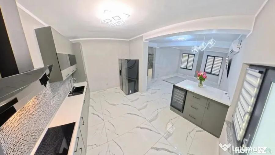 Casă cu 4 camere cu Teren 413 Mp în Păulești