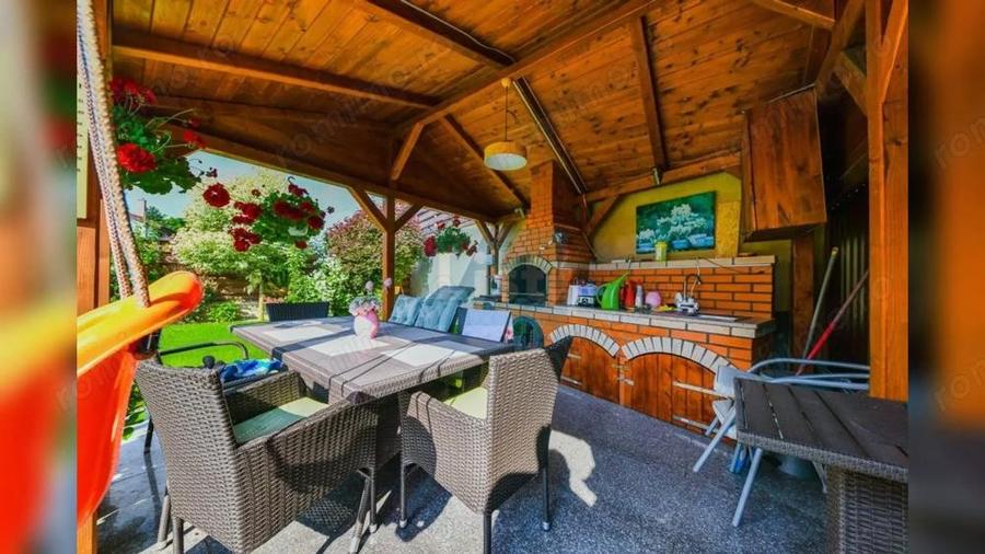 Casă cu Teren 452 Mp în Gheorgheni