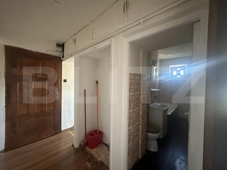 Apartament cu 2 camere semidecomandat în 14 Mai