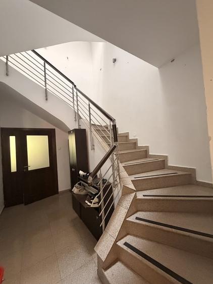 Casă cu Teren 2000 Mp în Central