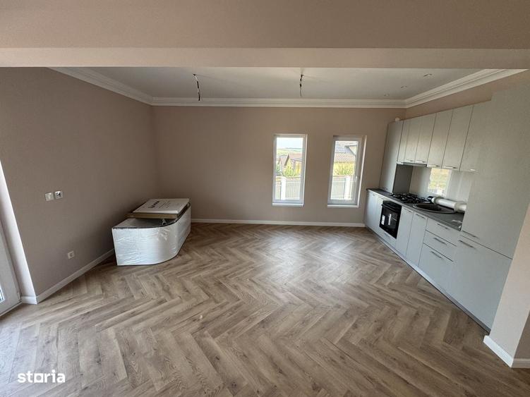 Casă cu 4 camere în Horpaz