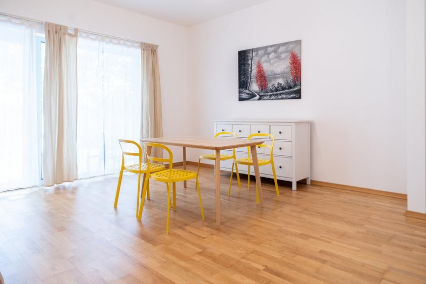 Casă individuală cu 5 camere cu Garaj în Borhanci