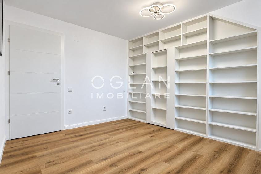 Apartament cu 4 camere, mobilat în Piața Cluj