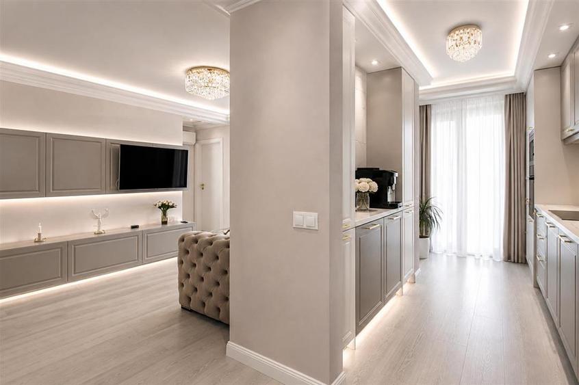Apartament cu 3 camere decomandat, mobilat în Bună Ziua