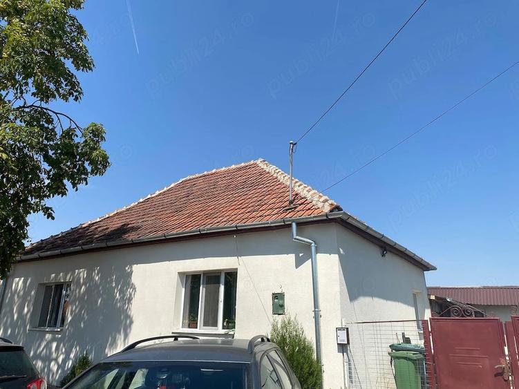 Casă cu Teren 2950 Mp în Iosif