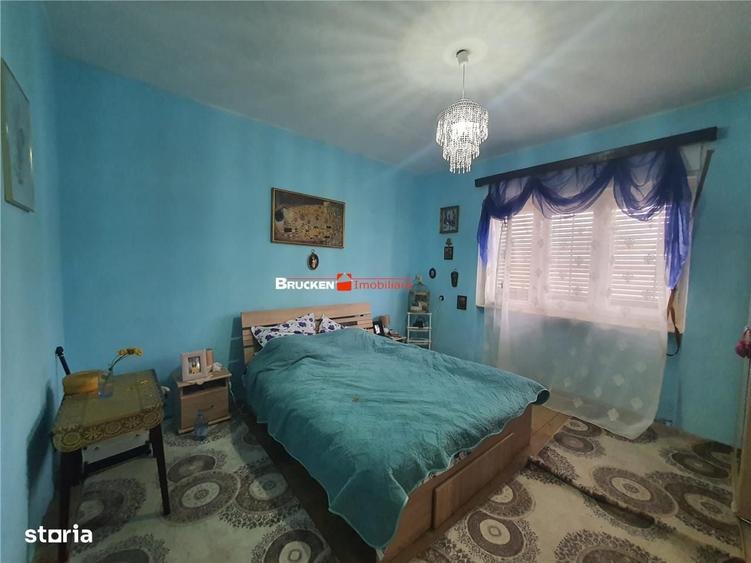 Casă cu 2 camere în Central