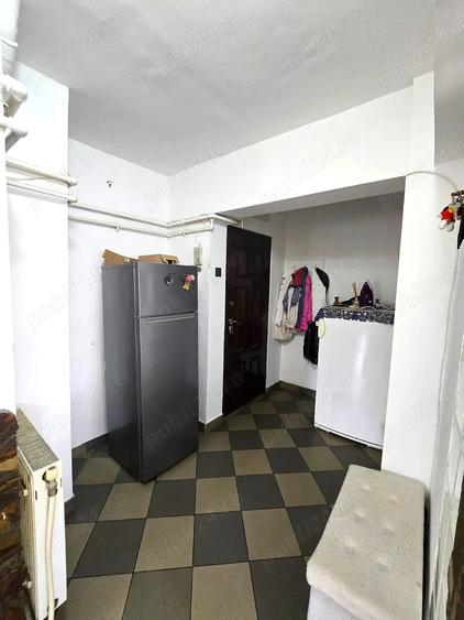 Apartament cu 3 camere în Micro 15