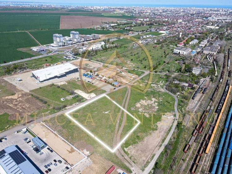 Teren Construcții intravilan de 4100 mp, în Palas