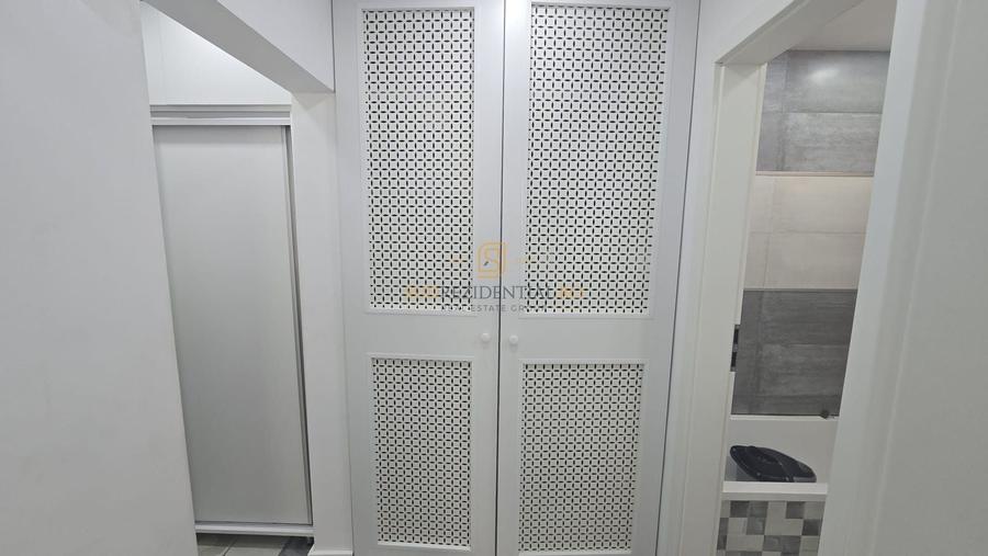 Apartament cu 4 camere decomandat, mobilat în Brâncoveanu