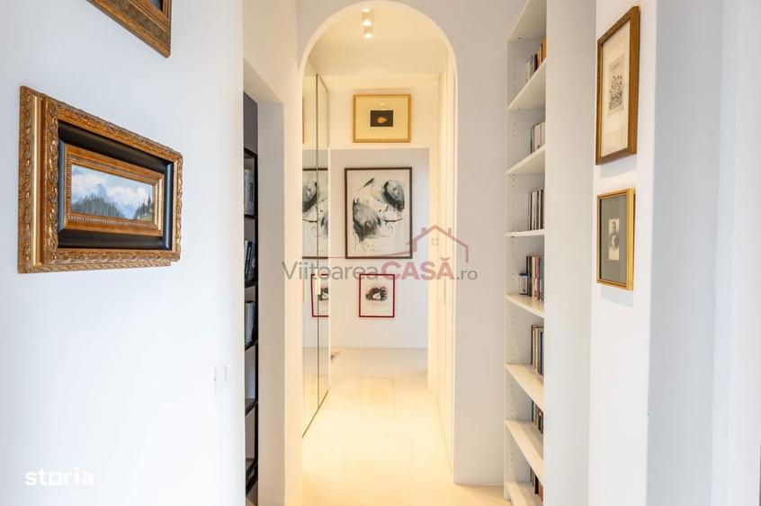Apartament cu 4 camere decomandat, mobilat în Romană