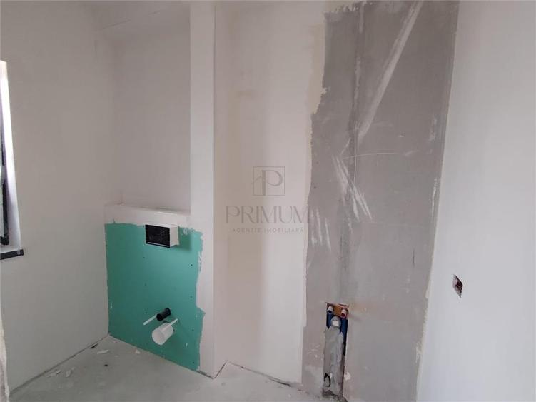 Duplex cu 4 camere cu Canalizare în Moșnița Nouă