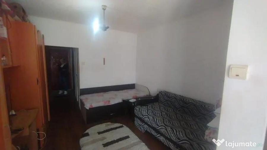 Garsonieră în Nicolina