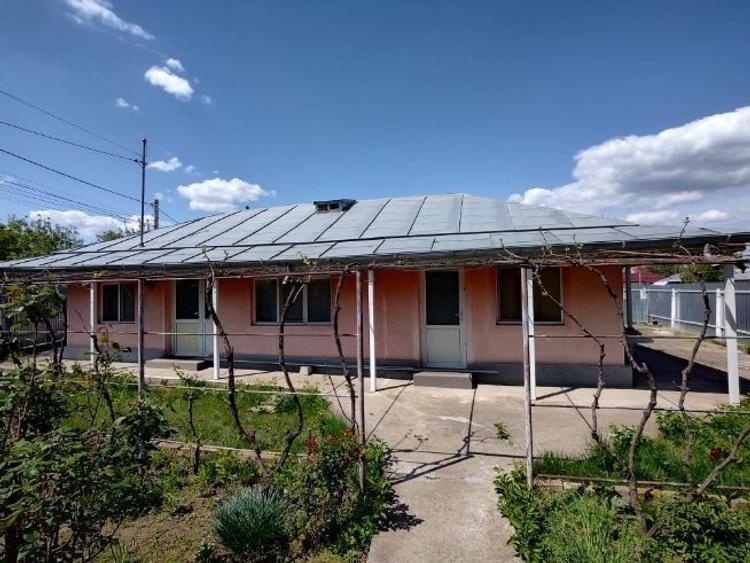 Casă individuală cu 3 camere cu Teren 1325 Mp în Cișmele