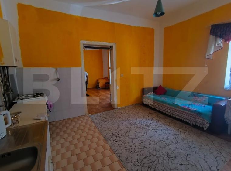 Casă individuală cu 3 camere cu Canalizare în Central