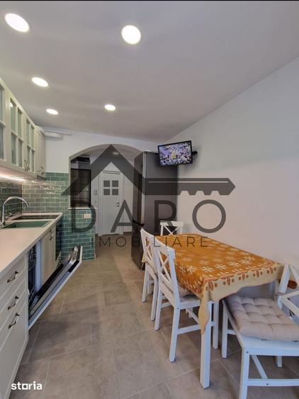 Apartament cu 2 camere decomandat în 22 Decembrie 1989