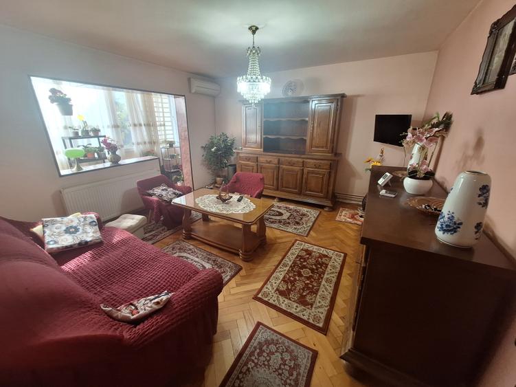 Apartament cu 2 camere decomandat în Simion Bărnuțiu