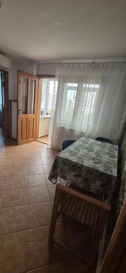 Apartament cu 2 camere semidecomandat în Tomis Nord