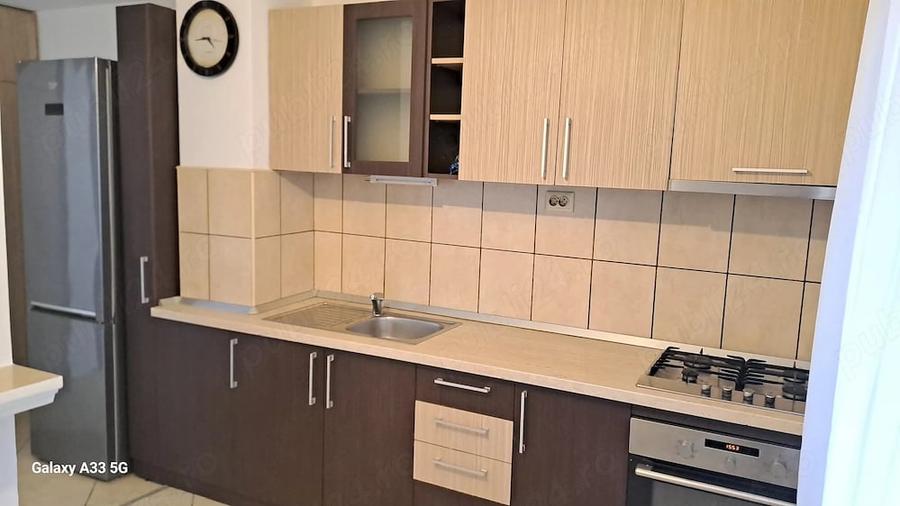 Apartament cu 3 camere decomandat în Iosia