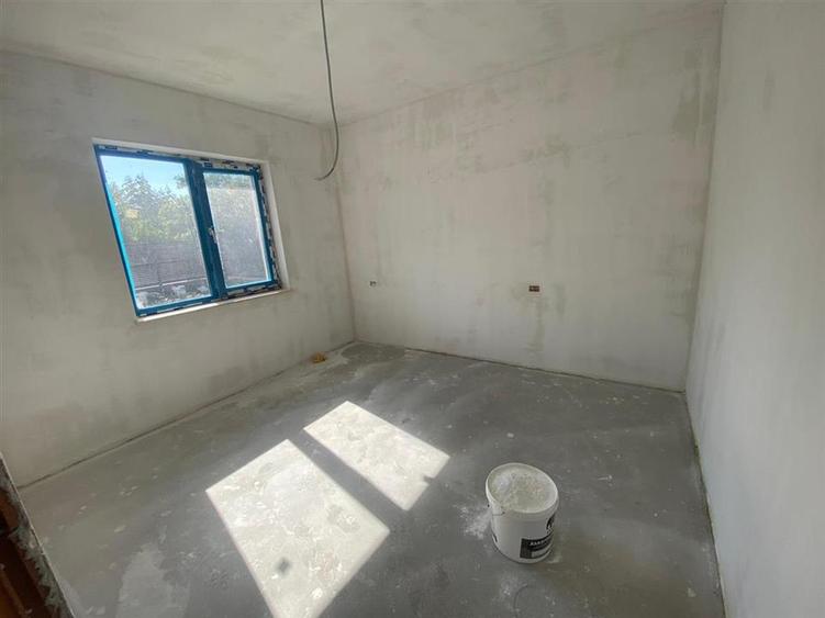 Casă cu 4 camere cu Teren 520 Mp în Breazu