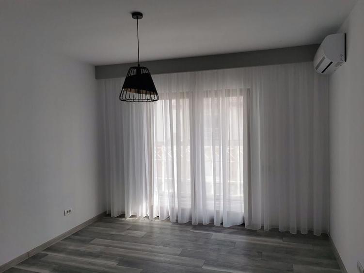 Casă cu Teren 300 Mp în Pipera