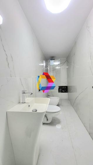 Spațiu comercial, de 760 mp, în Centrul Civic