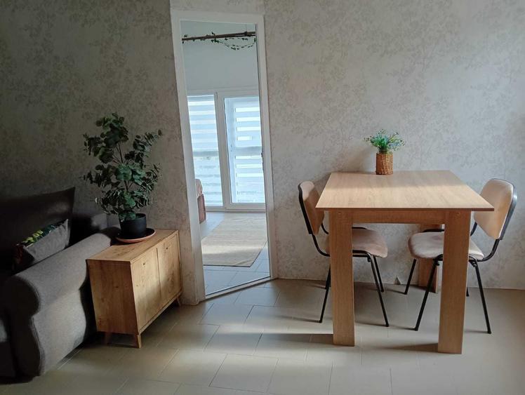 Apartament cu 2 camere semidecomandat în Sud